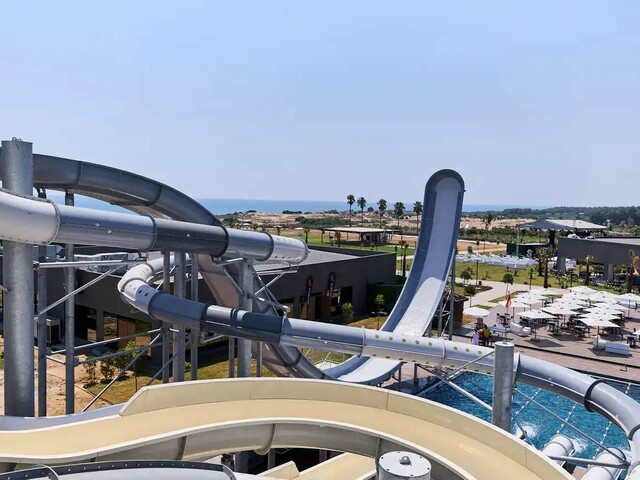 Jacaranda Luxury Resort 5★